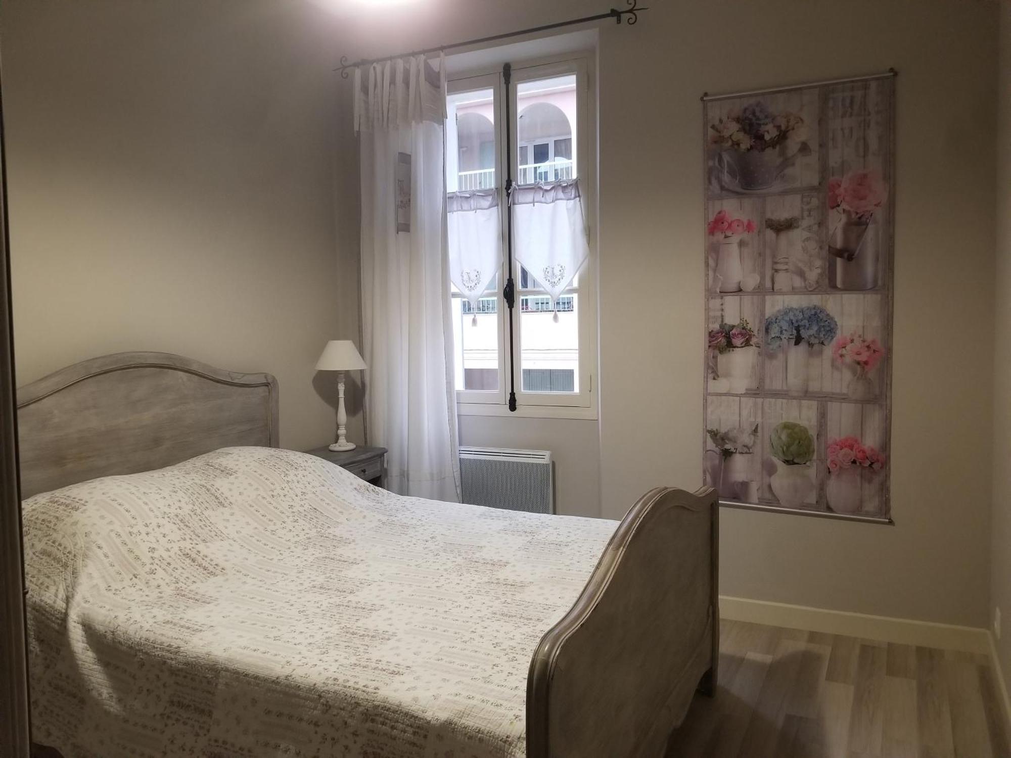 Joli T2 De 40m² A Louer A *
